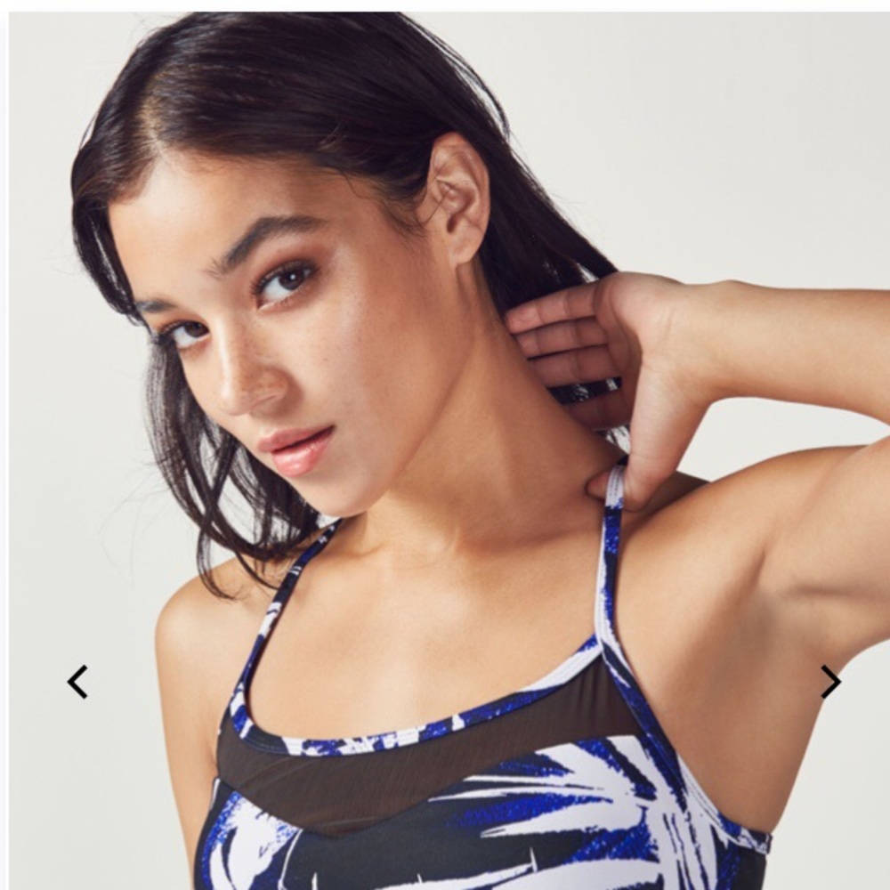 Never Worn Fabletics Mesh Midi Sports Bra